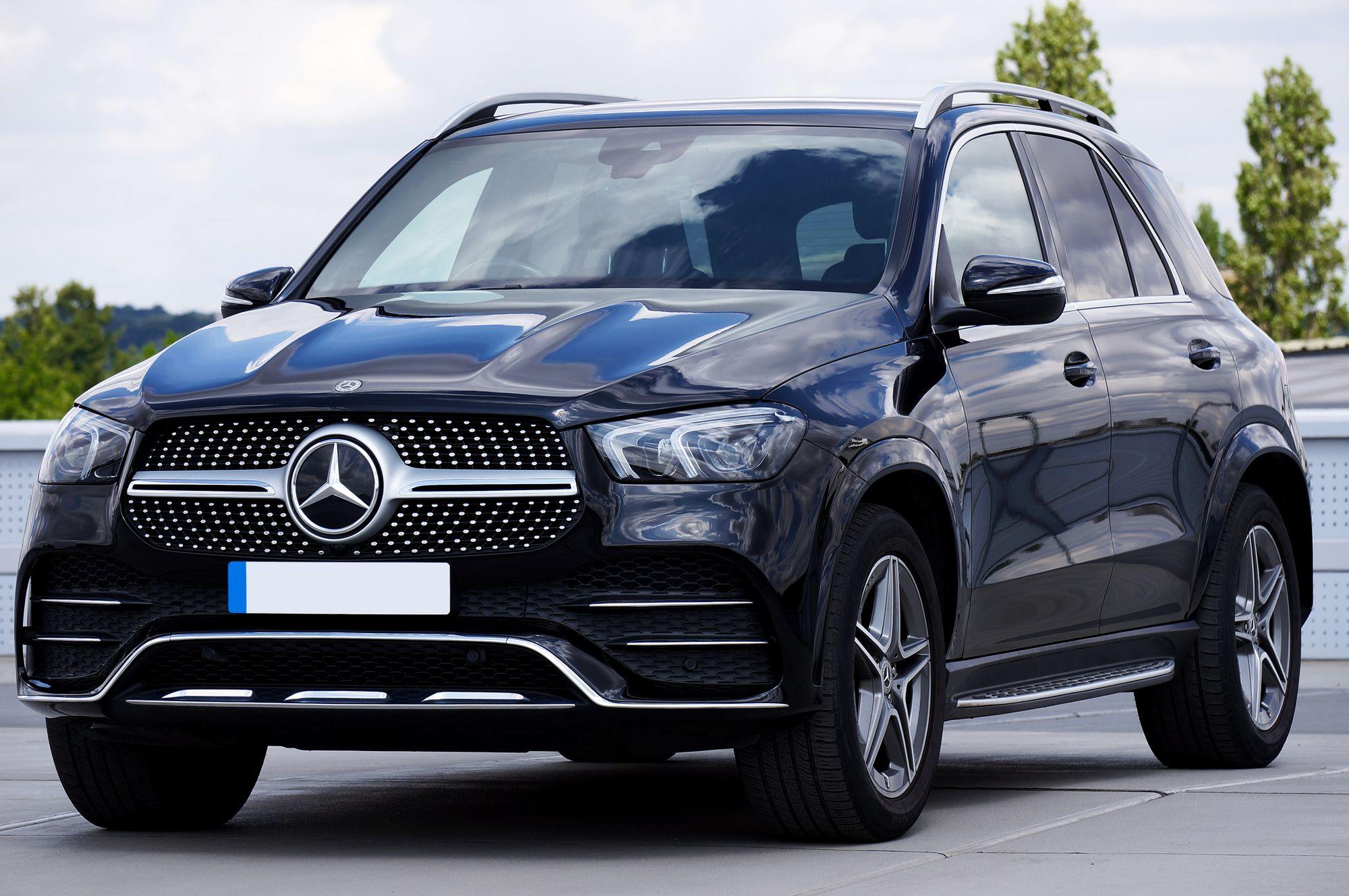 Black Mercedes-Benz GLE, front three-quarter view